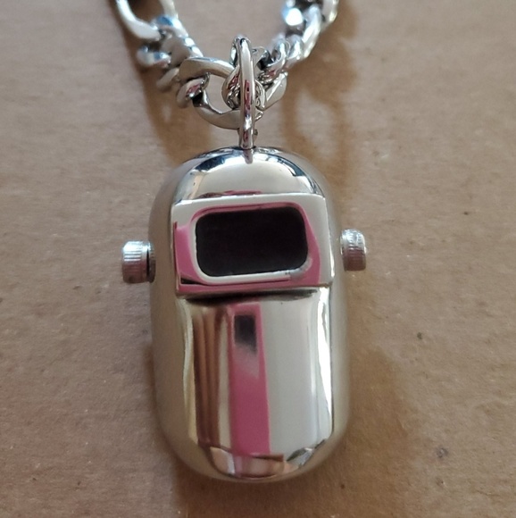 Welding Hood pendant with chain - Picture 1 of 1